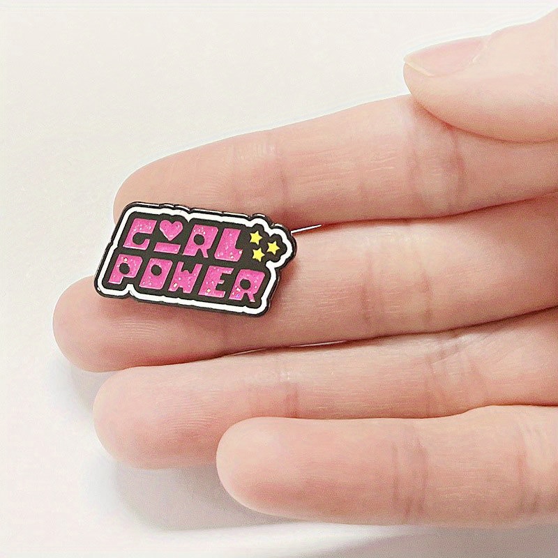 Розовый значок «GIRL POWER» из – обзор и цена Embroidery Letter M